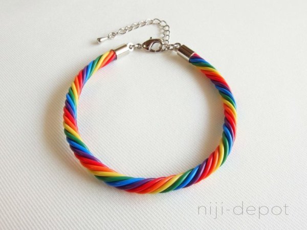 画像2: ツイストワイヤーブレス（レインボー） (2)