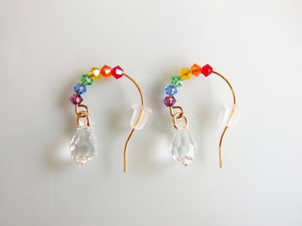 画像4: スワロフスキー・レインボーティアドロップピアス（ゴールド） (4)